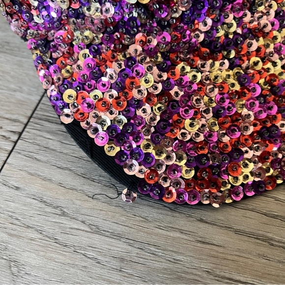 🔥SALE - any 4/$20. Vintage Sequin Ball Hat - Picture 5 of 6